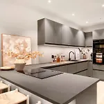 Luxurious In The Heart Of With Private Parking * Bergen