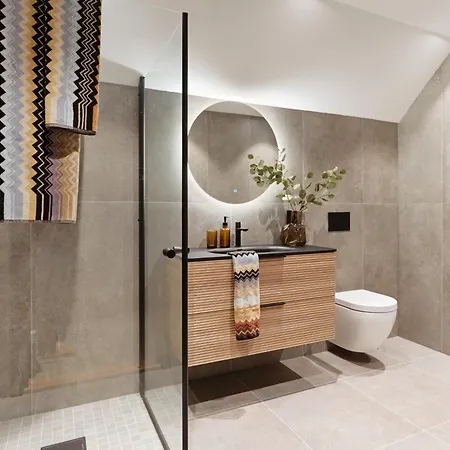 Villa Luxurious In The Heart Of With Private Parking Bergen