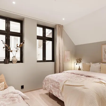 Luxurious In The Heart Of With Private Parking Villa Bergen