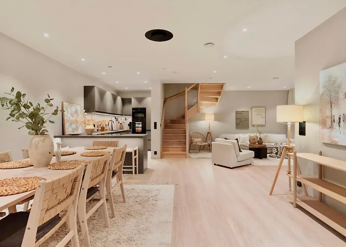 Luxurious In The Heart Of With Private Parking Берген