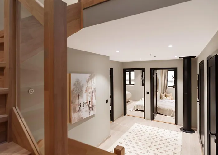 빌라 Luxurious In The Heart Of With Private Parking