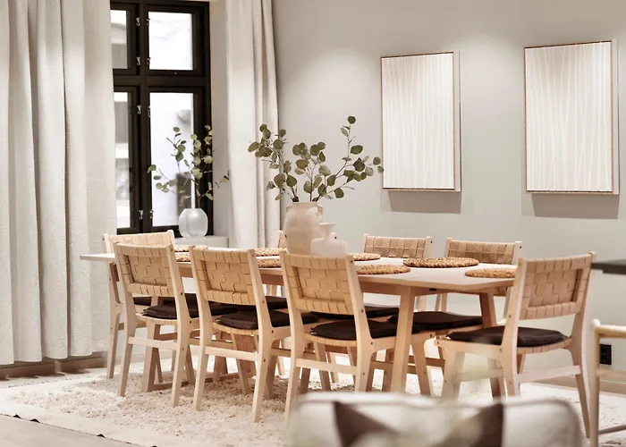 Вилла Luxurious In The Heart Of With Private Parking *