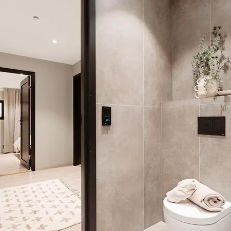 Luxurious In The Heart Of With Private Parking 卑爾根